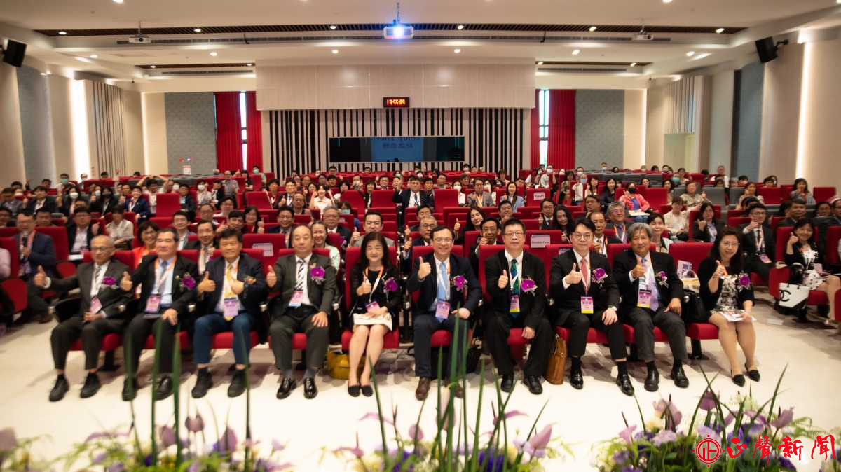 邀請亞洲6國的醫檢學協會代表及精英齊聚一堂，第十四屆亞太醫學檢驗科學國際研討會-以-人工智慧及再生醫療之全球趨勢-為大會主題。(記者梁金源攝)-正聲新聞