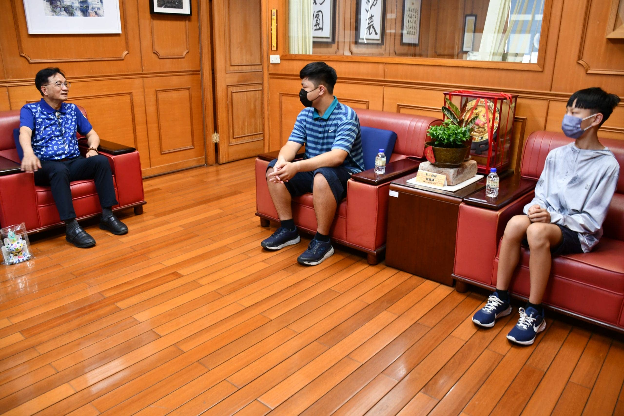 兩國中生成功行銷彰化 市長聘為終身「觀光大使」