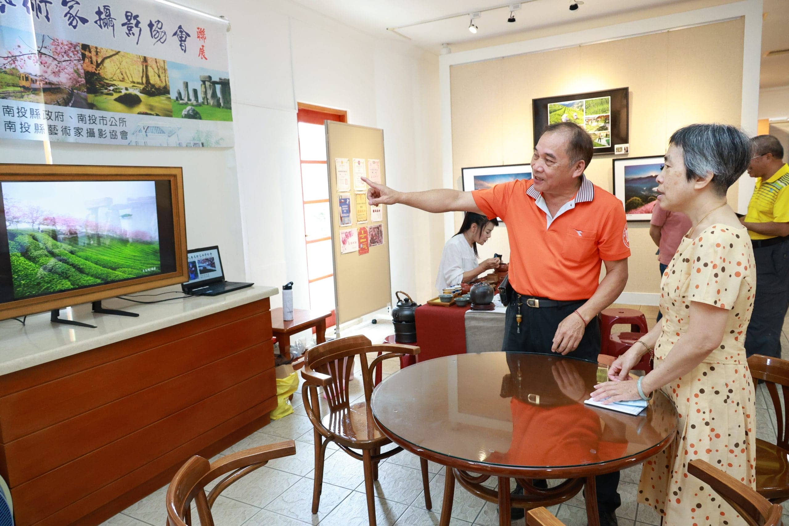 南投縣藝術家攝影協會第4屆會員聯合攝影展登場 出現AI3D立體畫面