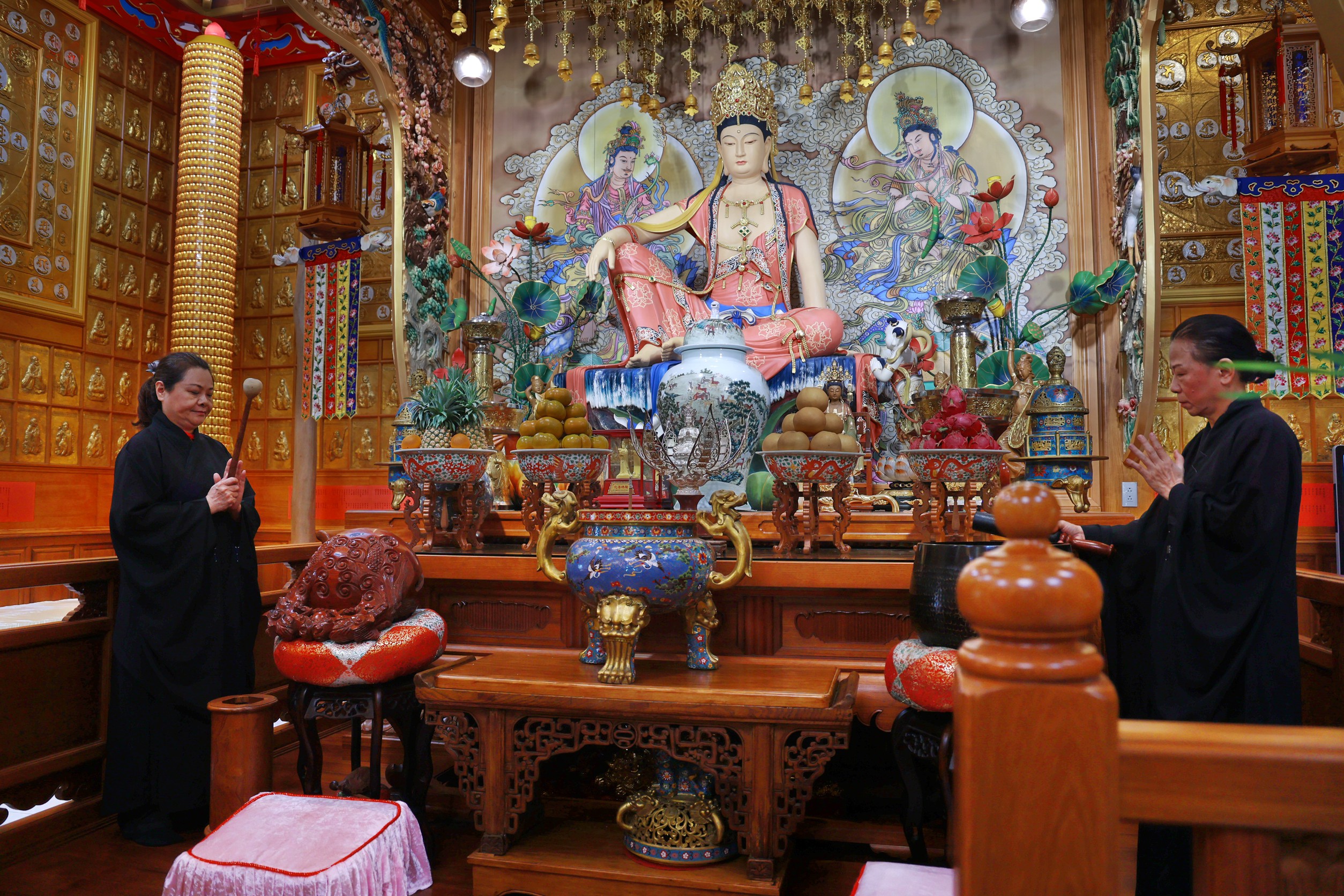 華嚴萬神嘉年華 為台灣祈福