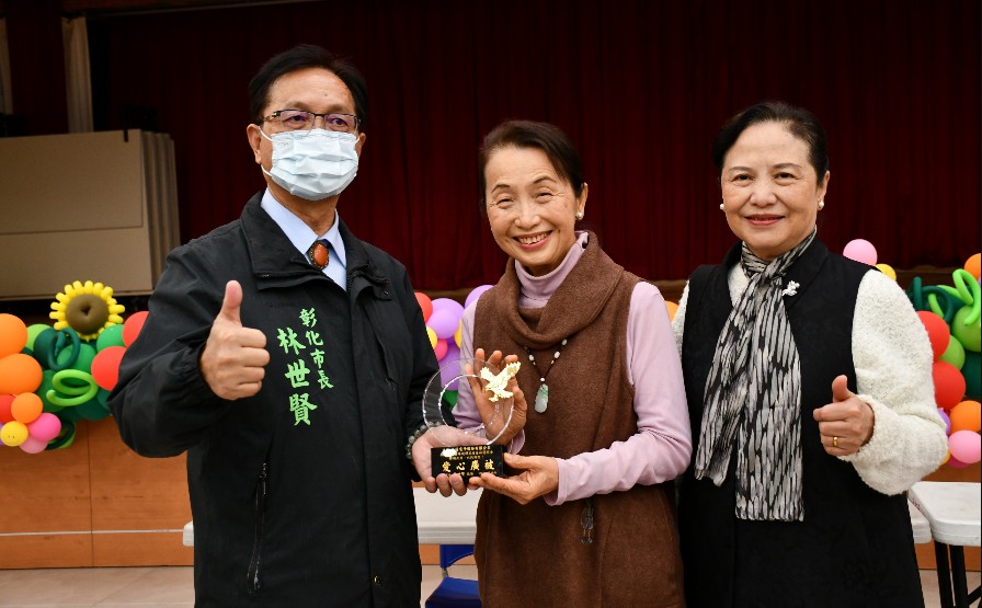 大通電子捐贈61戶特殊境遇家庭慰問金